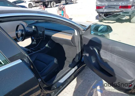 2019 Tesla Model 3 Long Range/Mid Range/Standard Range/Standard Range Plus from USA, damaged, VIN 5YJ3E1EA7KF398558